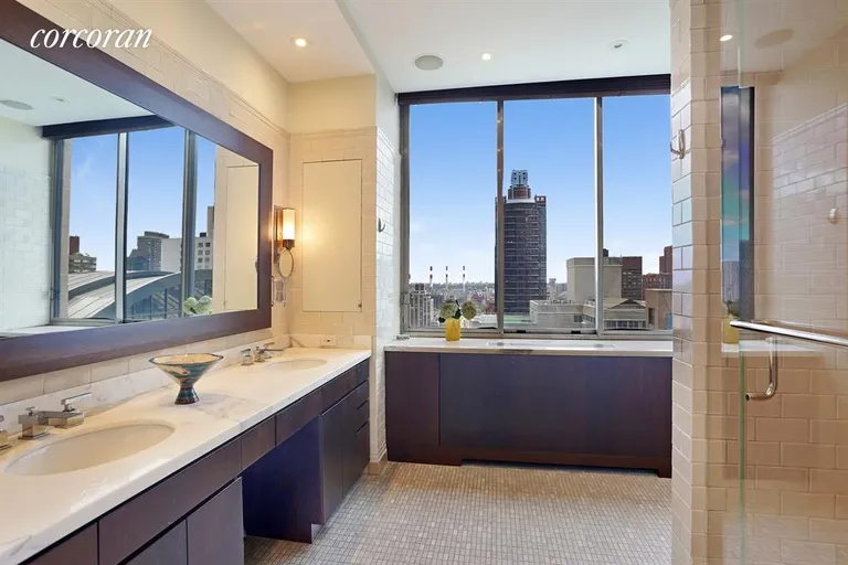 New York City Real Estate | View 200 East 65th Street, 26N | Spacious, Gorgeous, Master Bathroom | View 6