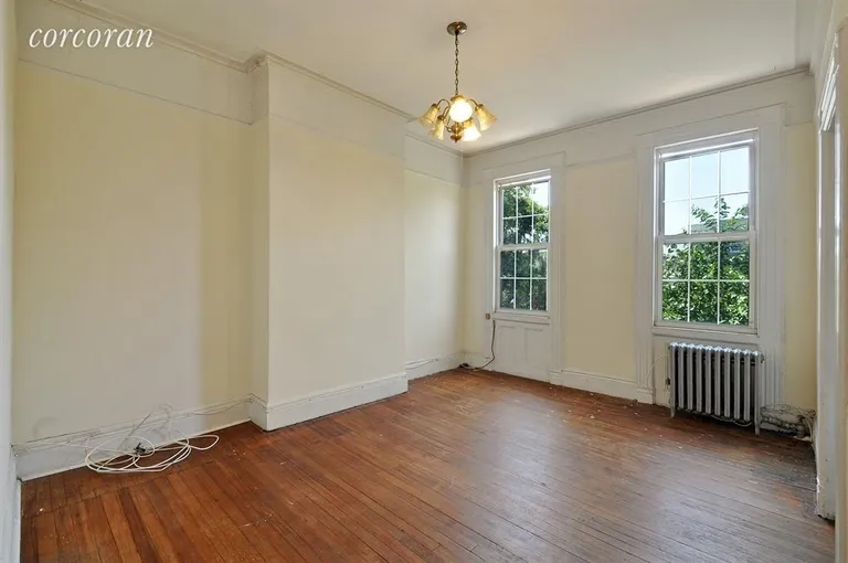 New York City Real Estate | View 89 North Henry Street | Living Room | View 9