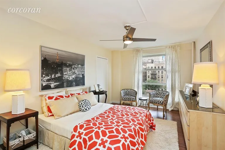 New York City Real Estate | View 100 La Salle Street, 6A | Master Bedroom | View 4