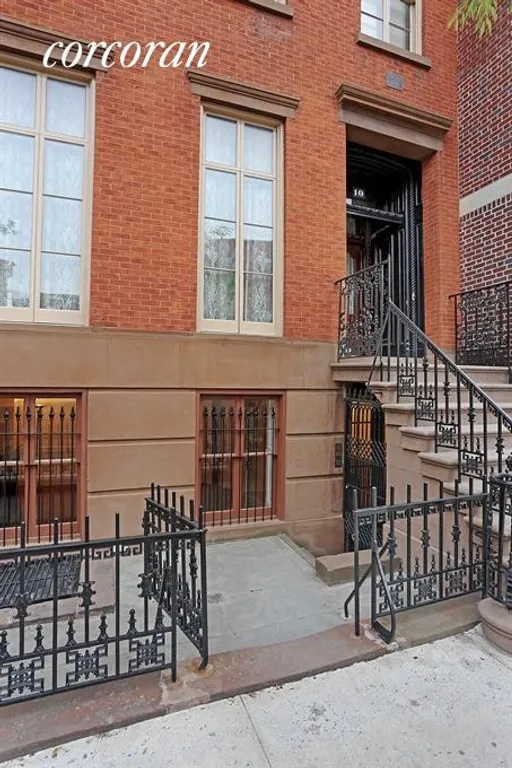 New York City Real Estate | View 10 Perry Street, GARDEN | Front View | View 3