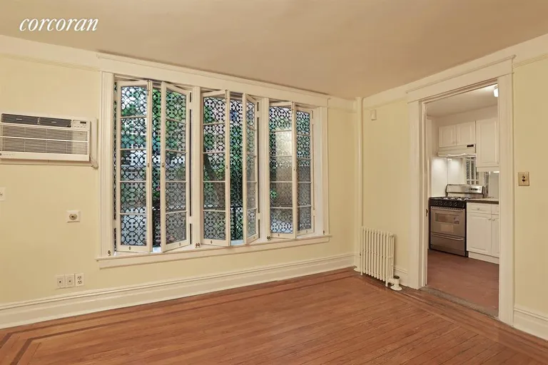 New York City Real Estate | View 10 Perry Street, GARDEN | Dining Room | View 5