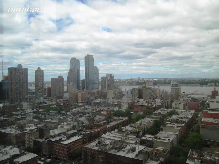 New York City Real Estate | View 350 West 50th Street, 27D | room 2 | View 3