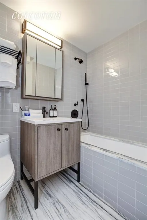 New York City Real Estate | View 175 West 95th Street, 4G | Bathroom  | View 5
