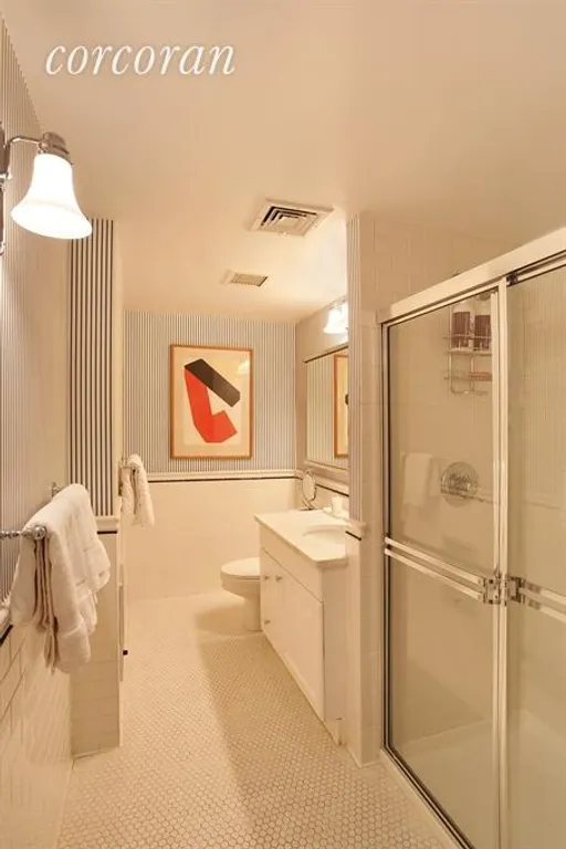 New York City Real Estate | View 25 Murray Street, 2K | Bathroom | View 5