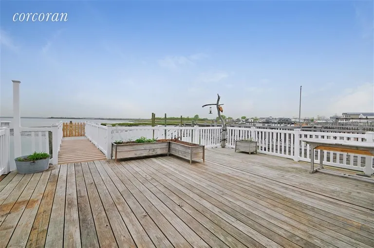New York City Real Estate | View 717 Shad Creek Road | Experience a NYC Waterfront Lifestyle | View 6