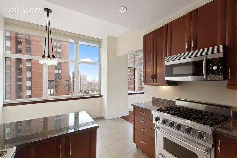 New York City Real Estate | View 181 East 90th Street, 17B | room 3 | View 4