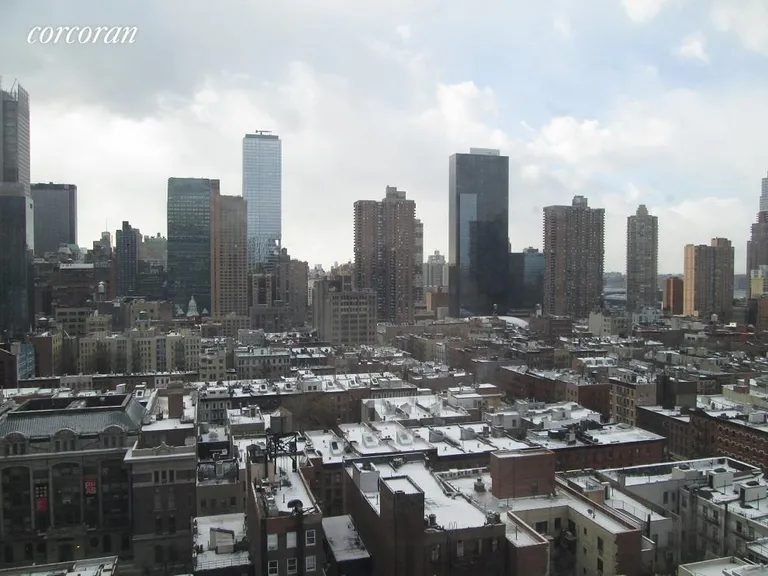 New York City Real Estate | View 350 West 50th Street, 21C | room 4 | View 5