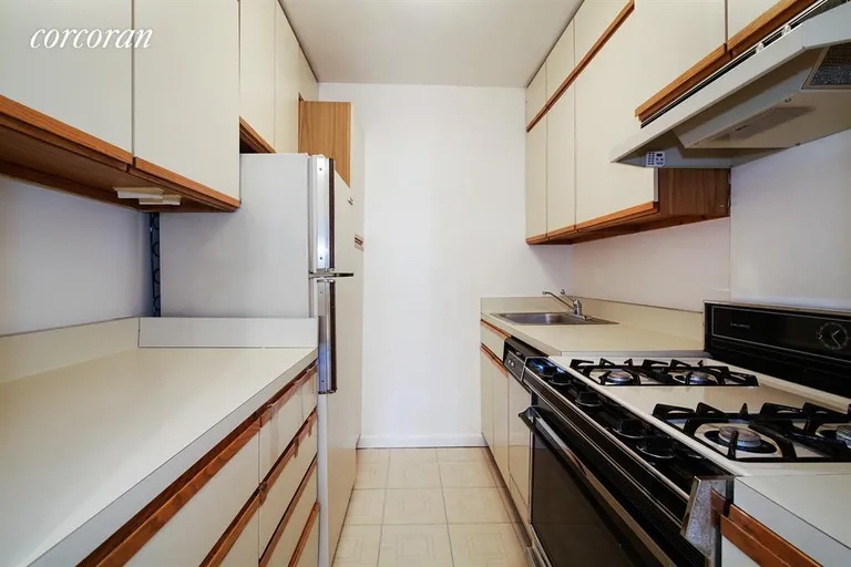 New York City Real Estate | View 330 East 80th Street, 7L | Kitchen | View 5