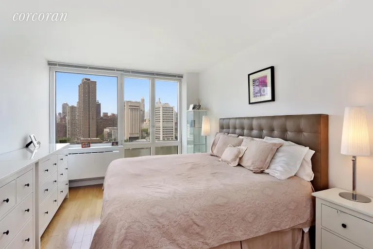New York City Real Estate | View 415 Main Street, 14F | Master Bedroom | View 7