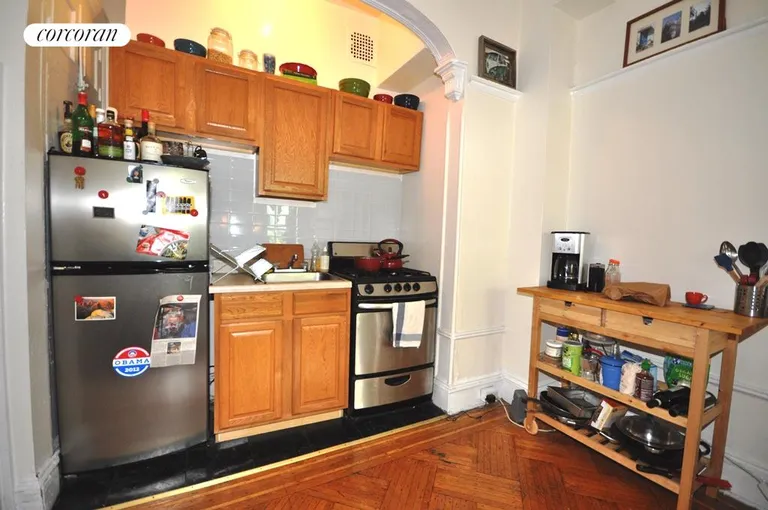 New York City Real Estate | View 28 South Portland Ave, 2R | room 3 | View 4