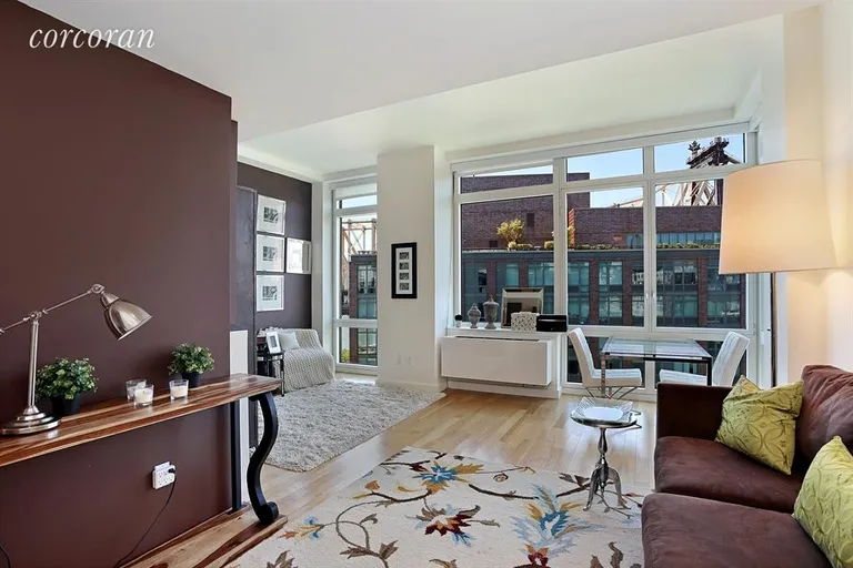 New York City Real Estate | View 415 Main Street, PH2D | Living Room | View 4