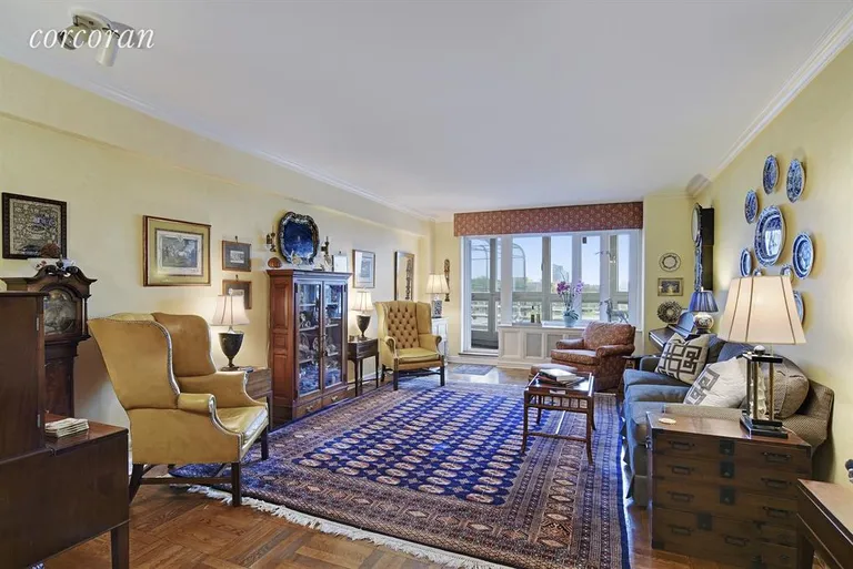 New York City Real Estate | View 1 Gracie Terrace, 3AK | Living Room | View 2