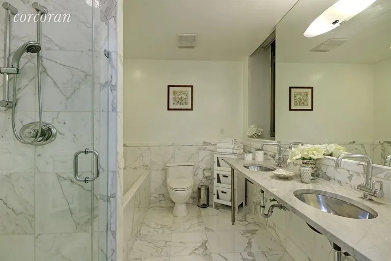 New York City Real Estate | View 224 West 18th Street, 3A | Master Bathroom | View 6