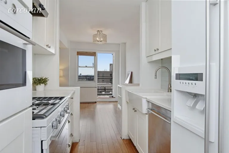 New York City Real Estate | View 8915 Parsons Boulevard, 15H | 1 Bed, 1 Bath | View 1
