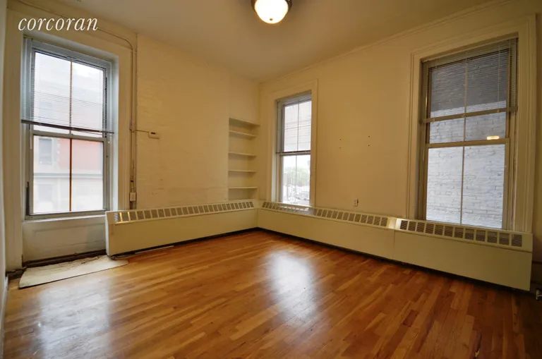 New York City Real Estate | View 11 Varick Street, 2S | High ceilings, hardwood floors, climate control. | View 2
