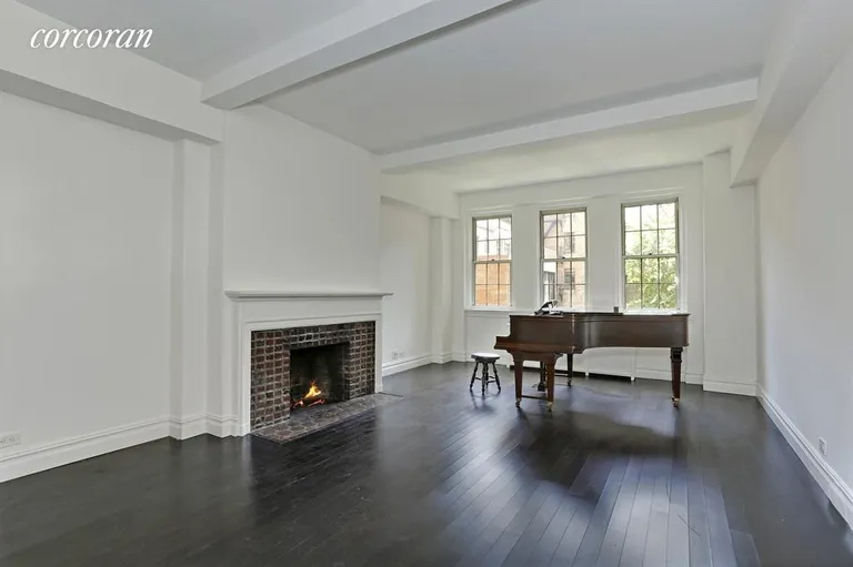 New York City Real Estate | View 39 Fifth Avenue, 4C | 1 Bed, 1 Bath | View 1