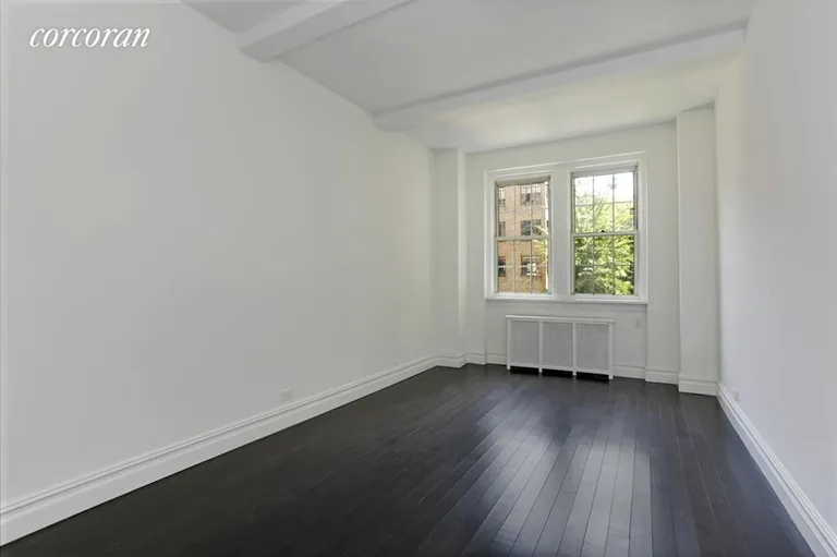 New York City Real Estate | View 39 Fifth Avenue, 4C | Spacious Bedroom with HUGE walk in closet! | View 3