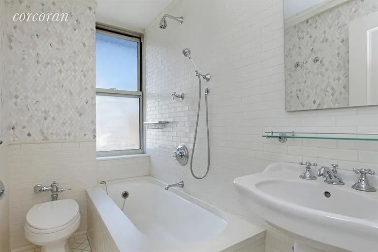 New York City Real Estate | View 215 East 73rd Street, 9E | Bathroom | View 5