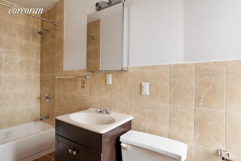 New York City Real Estate | View 192-194 19th Street, 2R | Bathroom | View 4