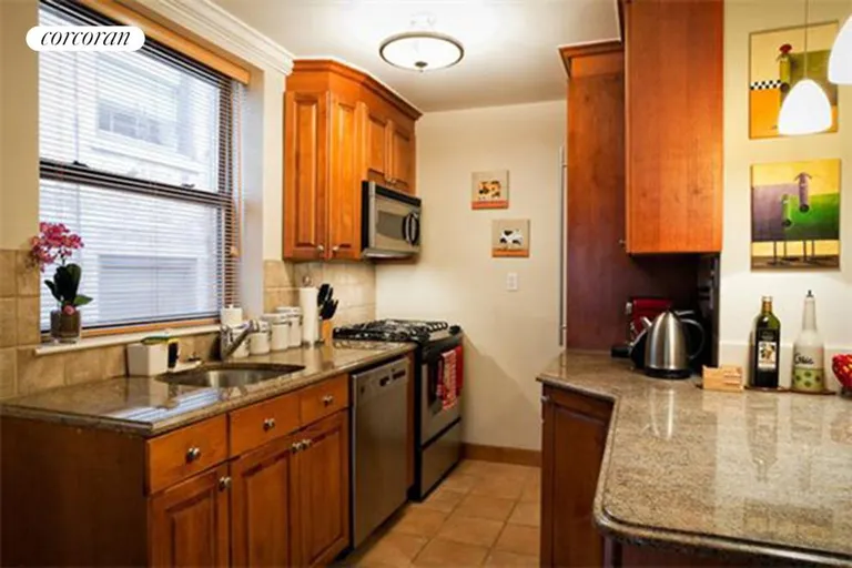 New York City Real Estate | View 252 West 74th Street, 8 | 3 Beds, 3 Baths | View 1