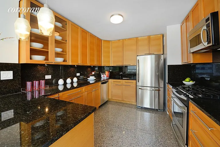 New York City Real Estate | View 1965 Broadway, 10H | room 6 | View 7
