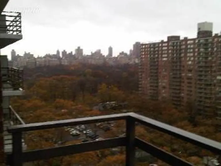 New York City Real Estate | View 392 Central Park West, 17C | room 3 | View 4