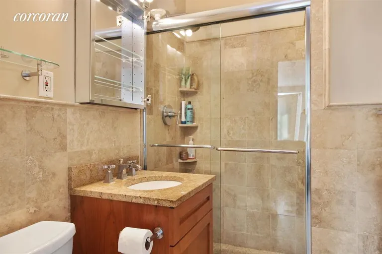 New York City Real Estate | View 392 Central Park West, 17C | Bathroom | View 8