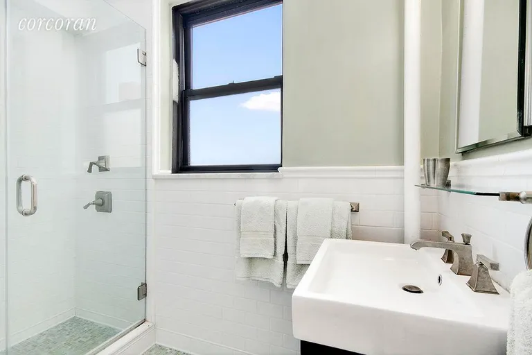 New York City Real Estate | View 200 West 20th Street, 1110 | Tiled Bathroom | View 4