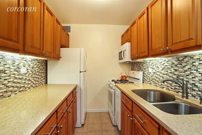 New York City Real Estate | View 150 West End Avenue, 8E | Kitchen | View 2