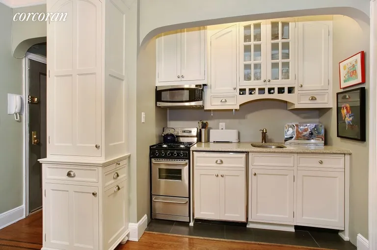 New York City Real Estate | View 418 Central Park West, 80 | Pullman kitchen w/dishwasher | View 3