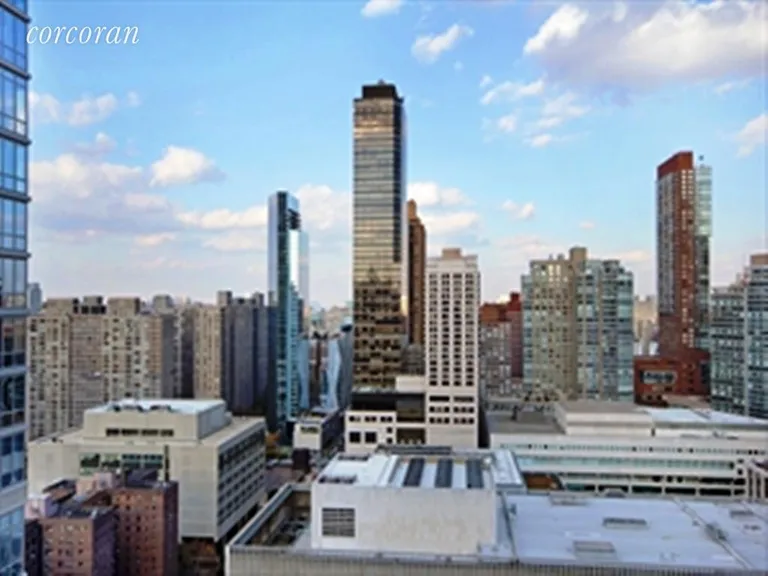 New York City Real Estate | View 161 West 61st Street, 28E | room 3 | View 4