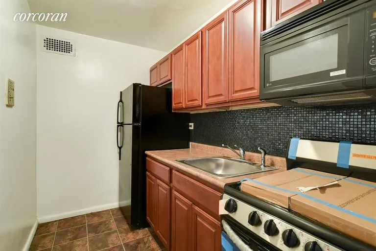 New York City Real Estate | View 185 Hall Street, 217 | Kitchen | View 3