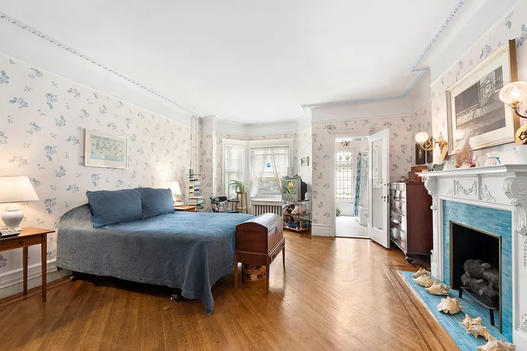 New York City Real Estate | View 878 Carroll Street | South Facing Master Suite | View 7