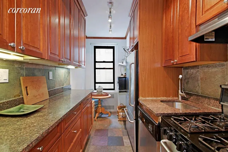 New York City Real Estate | View 350 East 77th Street, 3H | room 2 | View 3