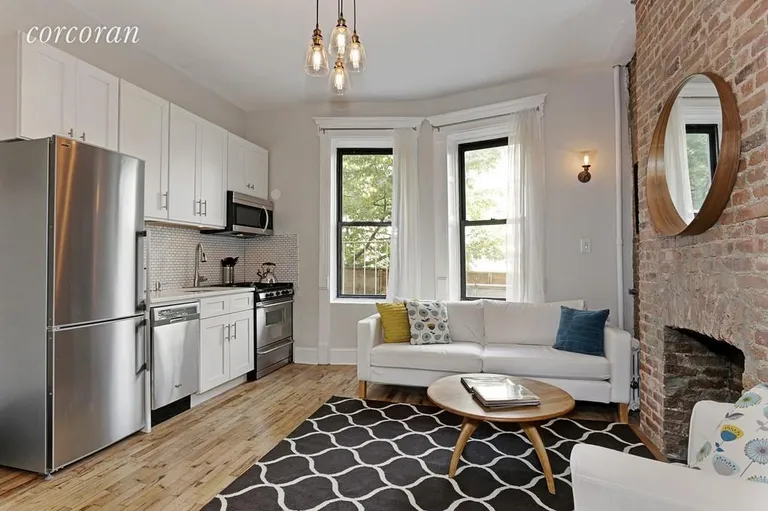 New York City Real Estate | View 675 Vanderbilt Avenue, 1A | Kitchen | View 2