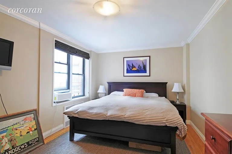 New York City Real Estate | View 30 East 9th Street, 6M | Huge Master Bedroom! | View 4