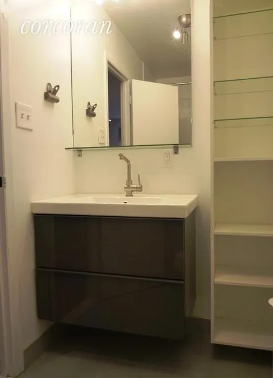 New York City Real Estate | View 7 Willow Street, 1 | Modern bathroom | View 10