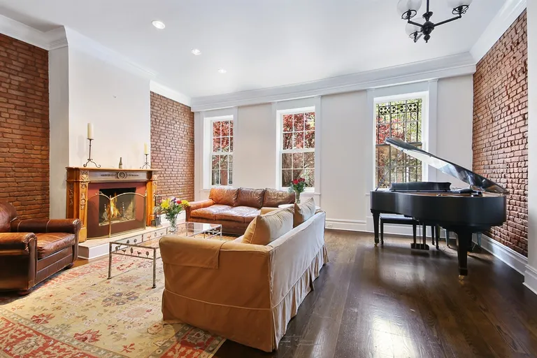 New York City Real Estate | View 347 West 22nd Street, 4 PARLOR | 2 Beds, 2 Baths | View 1