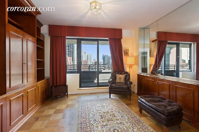 New York City Real Estate | View 309 East 49th Street, 18A | room 2 | View 3