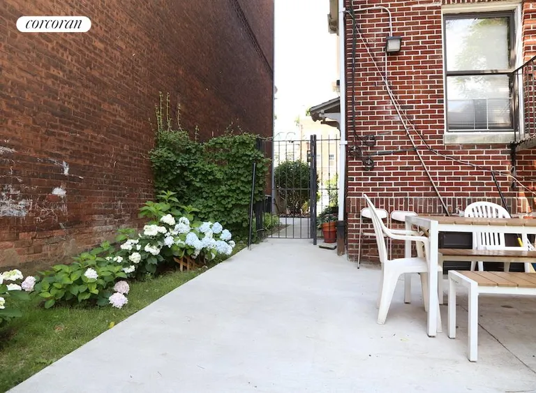 New York City Real Estate | View 309 Clinton Avenue, 2 | Semi-detached w/ side entrance to street | View 14