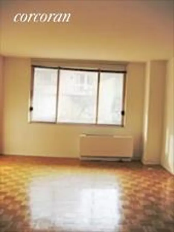 New York City Real Estate | View 350 West 50th Street, 3QQ | room 1 | View 2