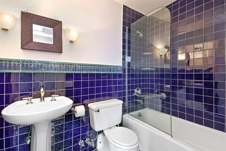 New York City Real Estate | View 225 East 86th Street, PH1 | Bathroom | View 5