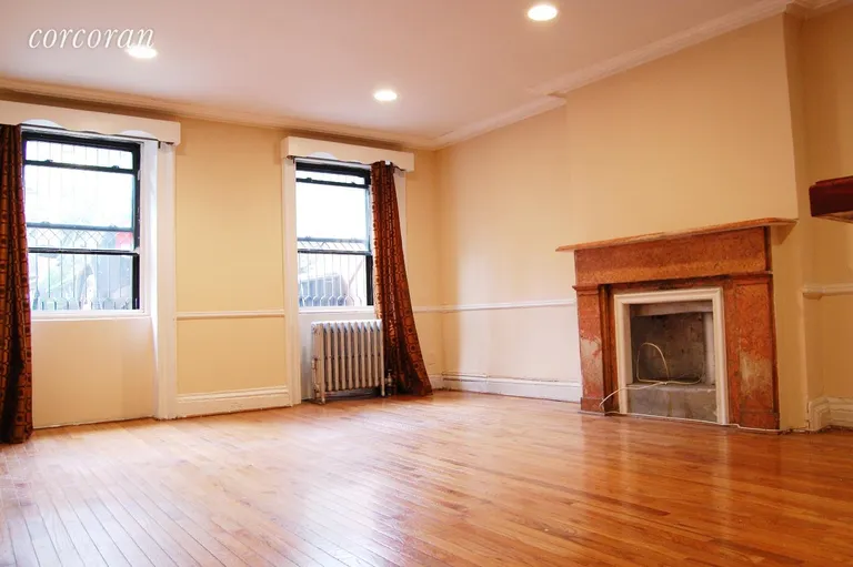 New York City Real Estate | View 195 Park Place, 1 | Wide Living Space w/hardwood | View 2