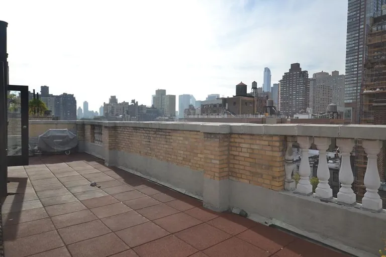 New York City Real Estate | View 145 West 71st Street, PHA | room 7 | View 8