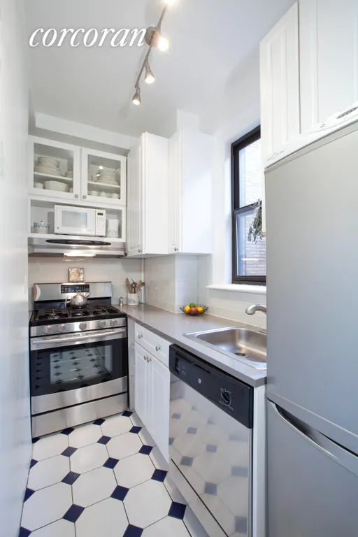 New York City Real Estate | View 269 West 72nd Street, 6CD | Renovated, Windowed Kitchen | View 3