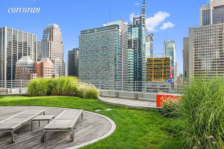 New York City Real Estate | View 1600 Broadway, PH2D | Roof Terrace  | View 12