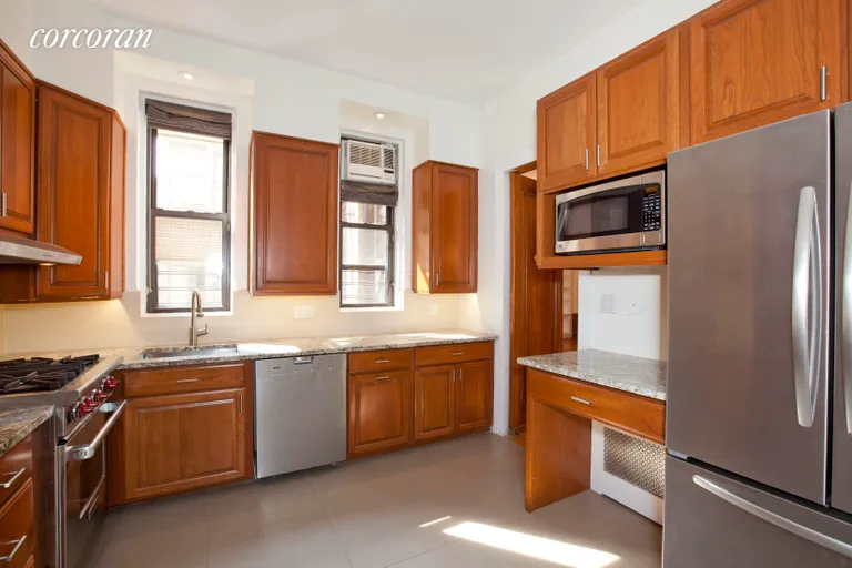 New York City Real Estate | View 6 West 74th Street, 3/4 | room 2 | View 3
