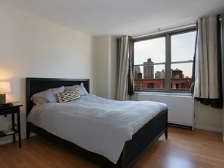 New York City Real Estate | View 301 East 79th Street, 19R | Spacious Bedroom with California Closets | View 5