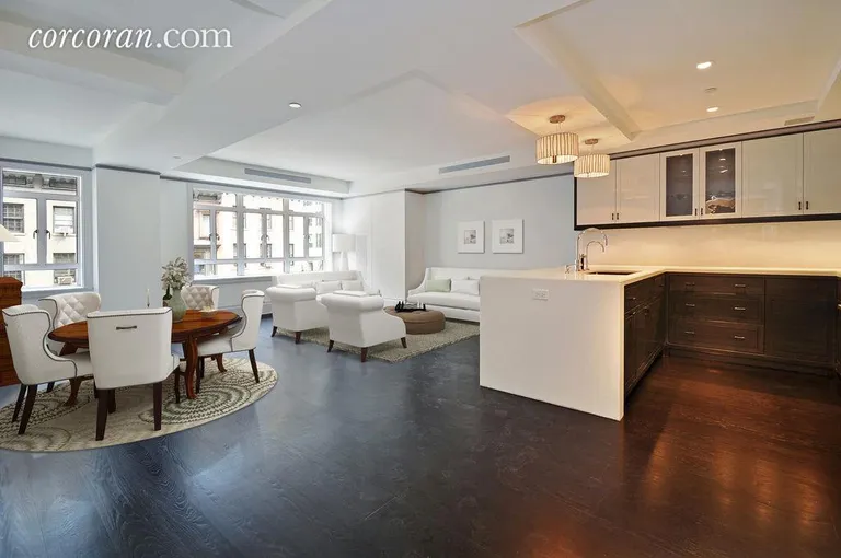 New York City Real Estate | View 21 East 61st Street, 4C | room 1 | View 2