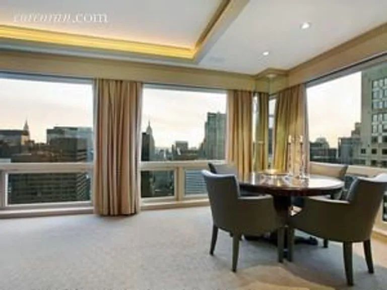 New York City Real Estate | View 721 Fifth Avenue, 59A | room 2 | View 3